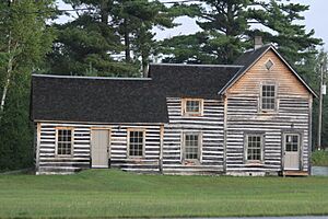 Dinesen-Motzfeldt-Hettinger Log House August 2013