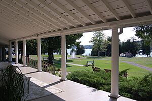Fountain Point porch 1 2010