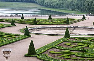 Gardens of Versailles 凡爾賽花園 - panoramio.jpg
