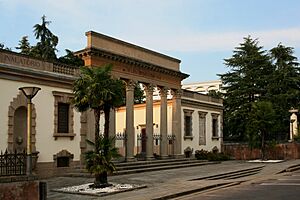 Ingresso alle sorgenti Montirone ad Abano Terme, opera di Giuseppe Jappelli, veduta di tre quarti
