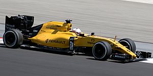 Kevin Magnussen 2016 Malaysia FP2