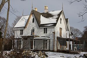 Longfield House - Bristol, RI