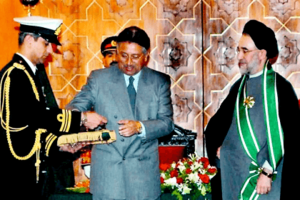 Mohammad Khatami received Nishan-e-Pakistan by Pervez Musharraf- December 22, 2002