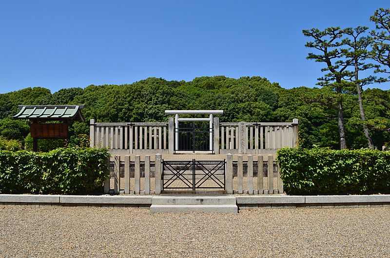 Oka Misanzai Kofun, haisho-2