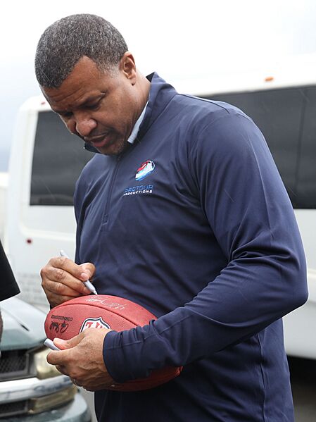 Steve Atwater (250130-M-LM126-1122) (cropped)
