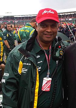 Tony Fernandes 2011.jpg