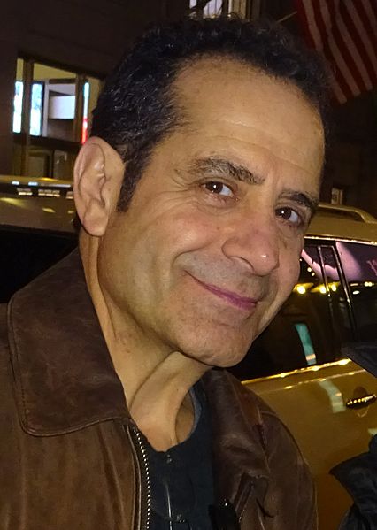 Tony Shalhoub 2017 (cropped)