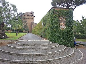 Torre Giovanni Giardini Vaticani 20110705