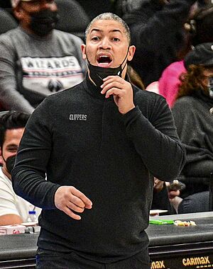 Ty Lue Sideline 2022 (cropped).jpg