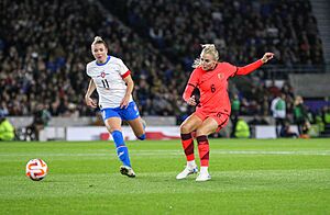 Alex Greenwood Eng Women 0 Czech Rep 0 11 10 2022-554 (52426865534)