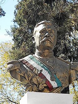 Busto de Porfirio Díaz en Tlaxiaco, Oaxaca, México, 2018