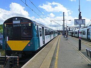 D-Train-230004-700-Bedford-P1560391 (33859486298).jpg