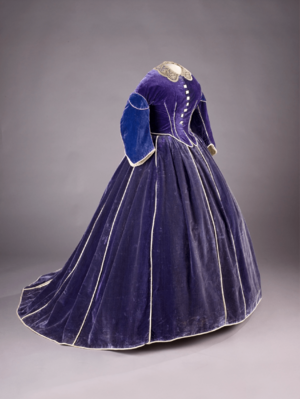 Dress of Mary Lincoln by Elizabeth Keckley - NMAH, 1359703