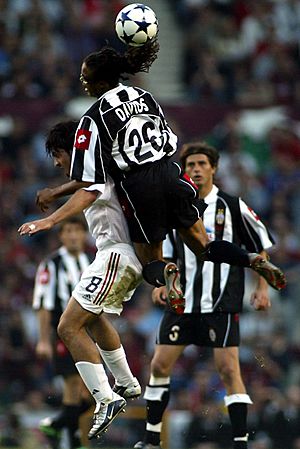 Edgar Davids (Juventus F.C., no. 26) clashing with Gennaro Gattuso (A.C. Milan) - 20030528