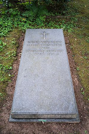 Grave of Otto Wallach at Stadtfriedhof Göttingen 2017 01
