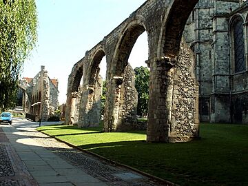 Infirmary Chapel ruins, Canterbury, Kent - geograph.org.uk - 116637