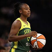 Jewell Loyd 2024 (cropped)