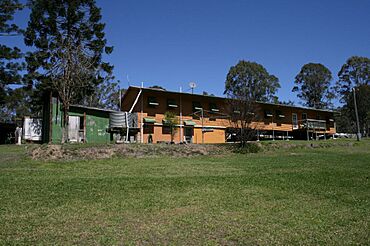 Jimna Single Men's Barracks (former) (2007).jpg