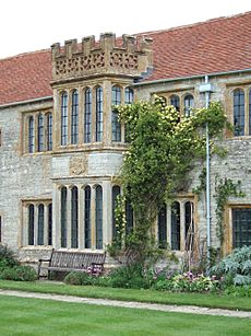 Lytes Cary 2009 South front, bay window