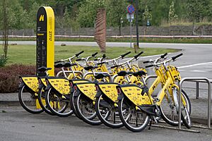 Metrorower - stacja w Dolinie Trzech Stawów, Katowicki Park Leśny, stacja 27717, 25 kwietnia 2024, KP