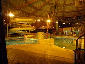 Newport, the swimming pool - geograph.org.uk - 1181428
