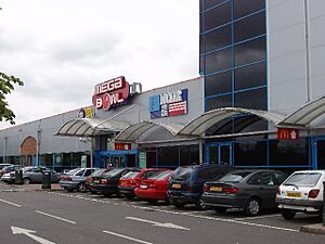 Royale Leisure Park, Park Royal, Acton - geograph.org.uk - 15918