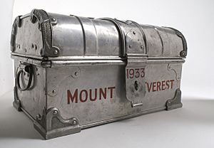 Tabloid medicine chest used on 1933 Mount Everest Expedition Wellcome L0035744