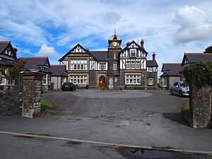 The Pritchard Jones Institute - geograph.org.uk - 5487841