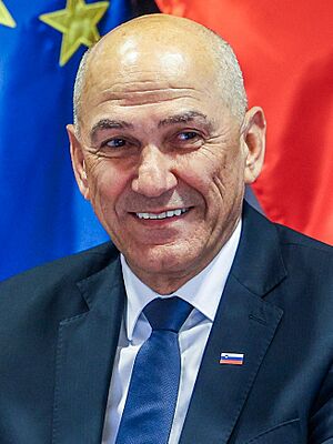 1. redna seja vlade Janeza Janše - premier Janez Janša (cropped).jpg