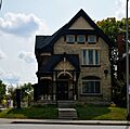 165 Oxford St East 180