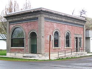 Bank of starbuck 1903 - Copy
