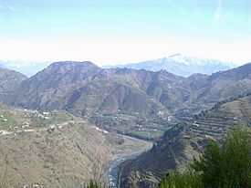 View of river Kunhar between Meera Boi and Athyial Mzd taken from Thanda Nara.