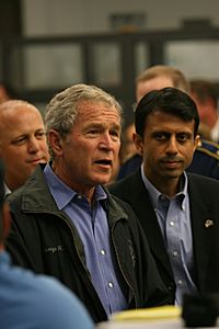FEMA - 37939 - President Bush at the EOC in Louisiana