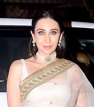 Karisma Kapoor snapped at Rotary Club of Bombay West (6) (cropped).jpg
