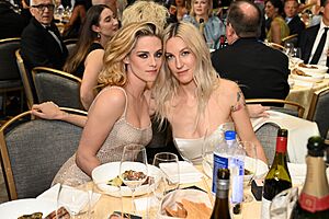 Kristin Stewart and Dylan Meyer 2022-03-13-