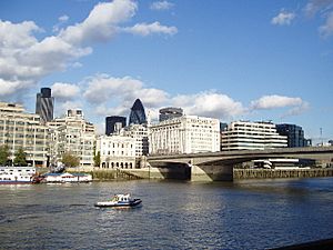 London Bridge, November 2005