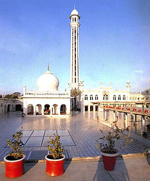 Mausoleum of Pir Meher Ali Shah