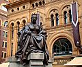 Queen-Victoria-Statue-Outside-QV-Building