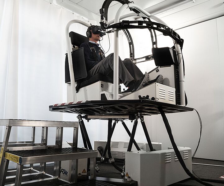 R22 VRM Helicopter Training Solution