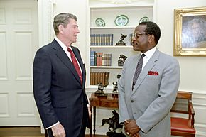 Ronald Reagan and Clarence Thomas in 1986
