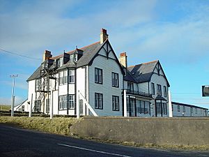 St Magnus Bay Hotel, Hillswick, Shetland - geograph.org.uk - 152604