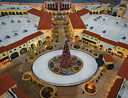 Center Courtyard and Ice Skating Rink Deer Park NY Tanger