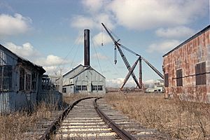 Defoe Shipbuilding Crane and abandoned buildings 1981