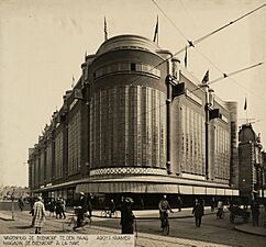 Den Haag De Bijenkorf 001