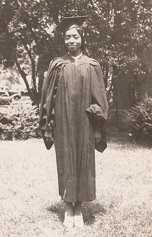 Edith Renfrow Grinnell College Graduation 1937.jpg
