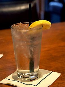 Ice water with lemon