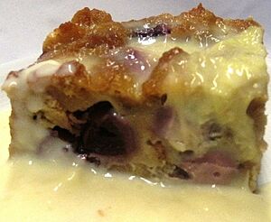 Kirschenmichel mit Vanillesauce