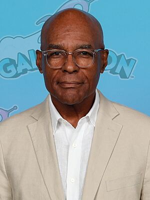 Michael Dorn Photo Op GalaxyCon San Jose 2024 (cropped).jpg