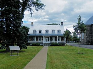 Presbytère de Saint-Bernard, Québec