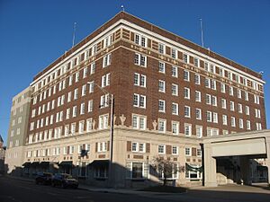 Roberts Hotel in Muncie